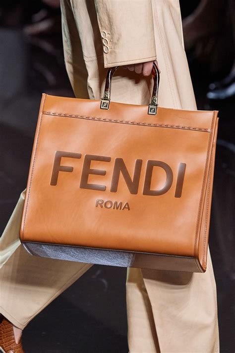 fendi uno papichulo batu|fendi bag.